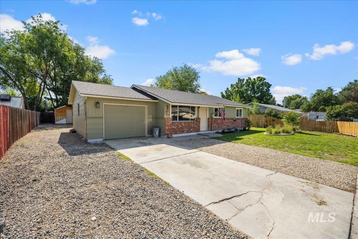 Property Photo: 15 S Campbell Ave ID 83644
