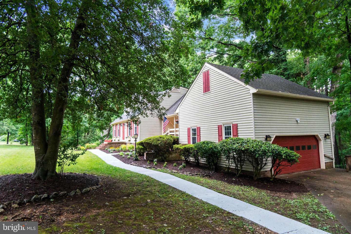 Property Photo: 1550 Clover Drive VA 22407