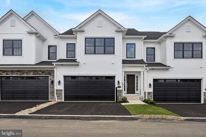 506 Fullerton Farm Court Lot #22  Warrington PA 18976 photo