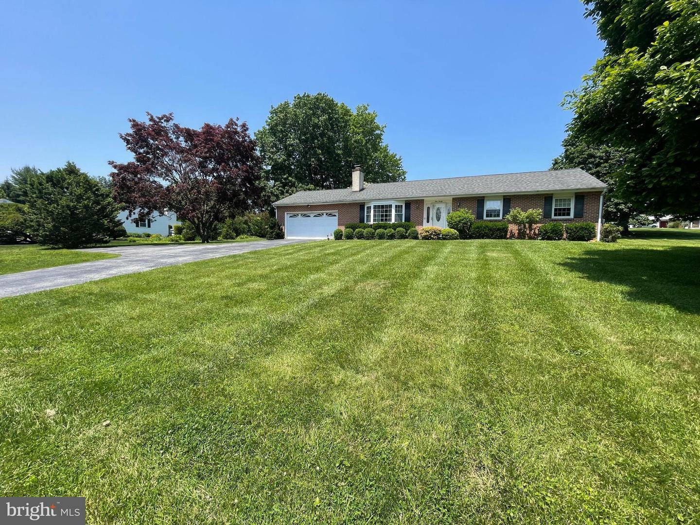 Property Photo: 120 Locust Knoll Road PA 19335