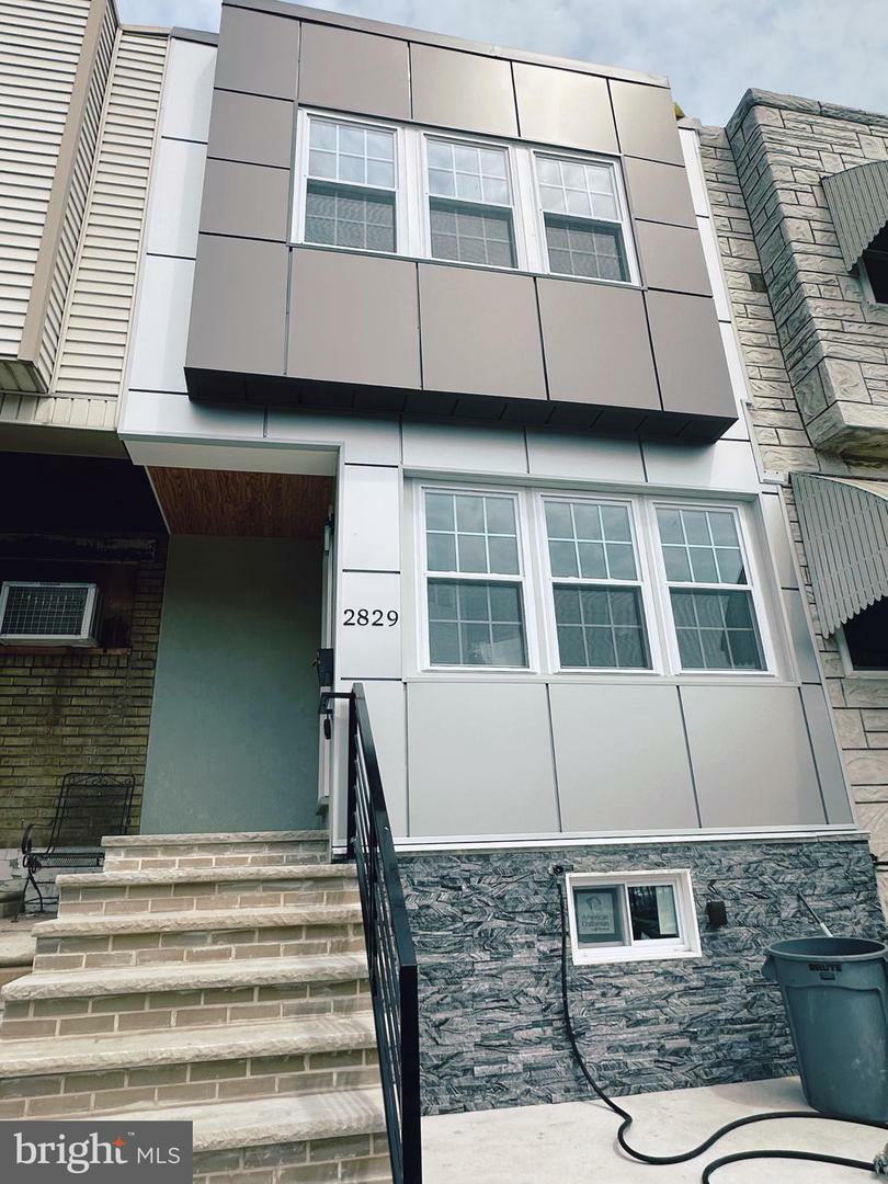 2829 S Randolph Street  Philadelphia PA 19148 photo