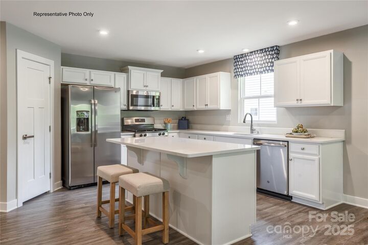Property Photo: 964 Pemberley Street 3193 SC 29720