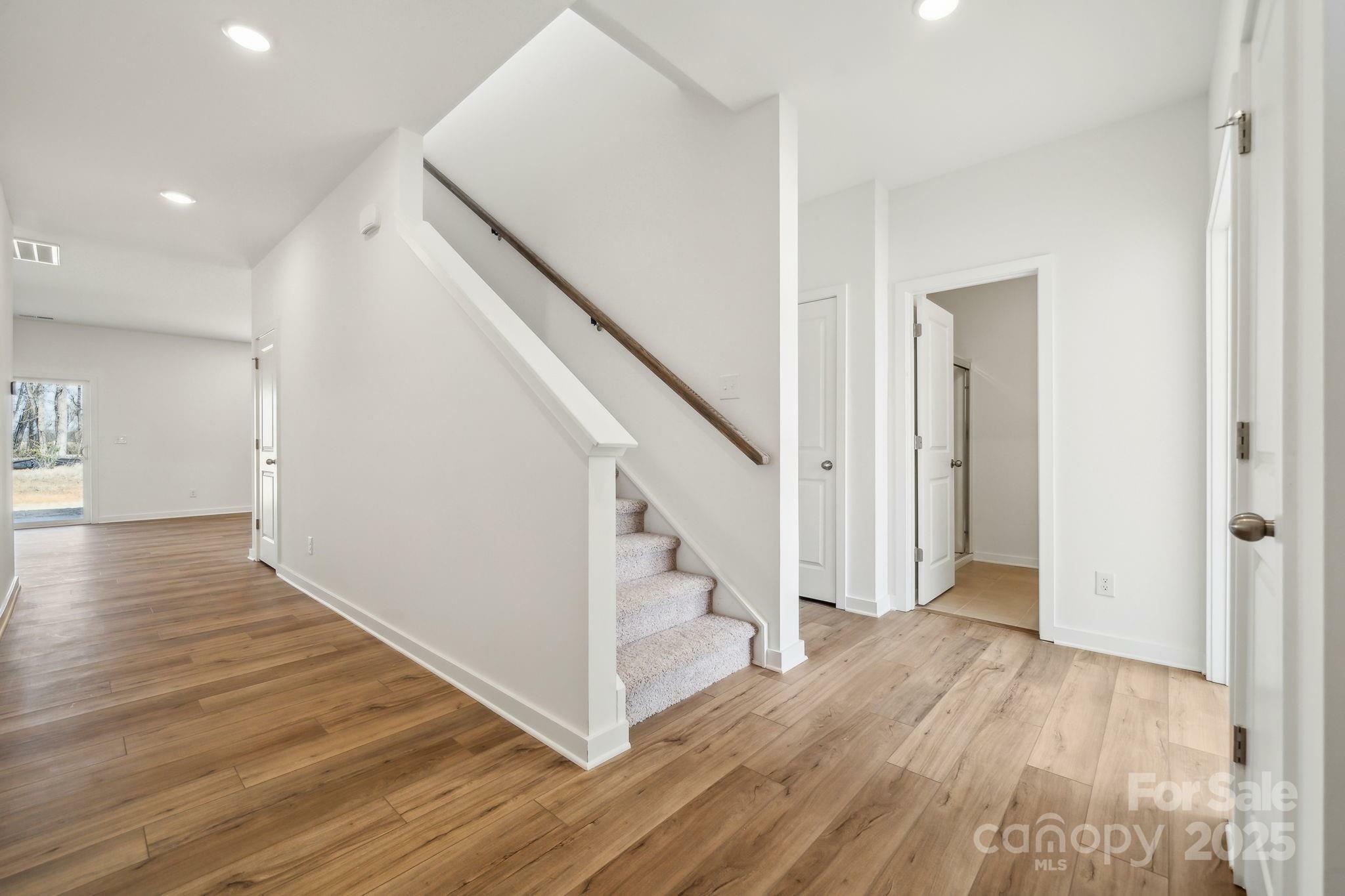 Property Photo: 565 Mountain View Drive NC 28110