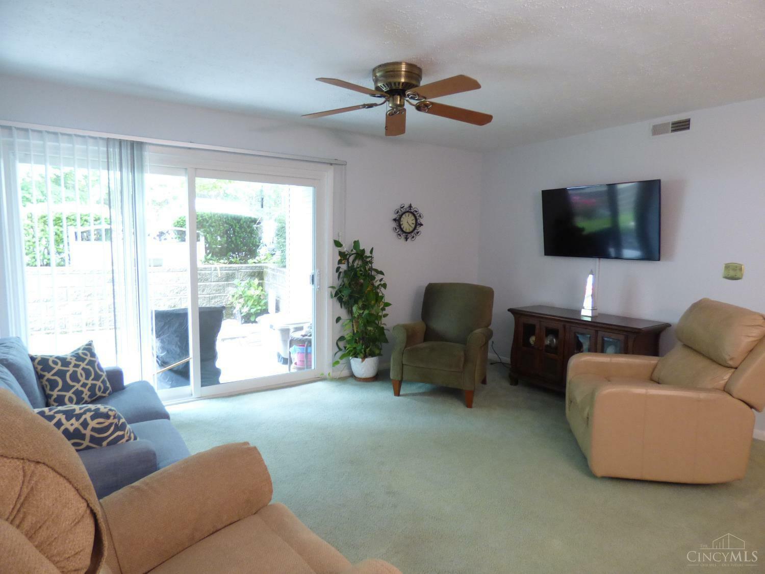 Property Photo: 5986 Meadow Creek Drive OH 45150