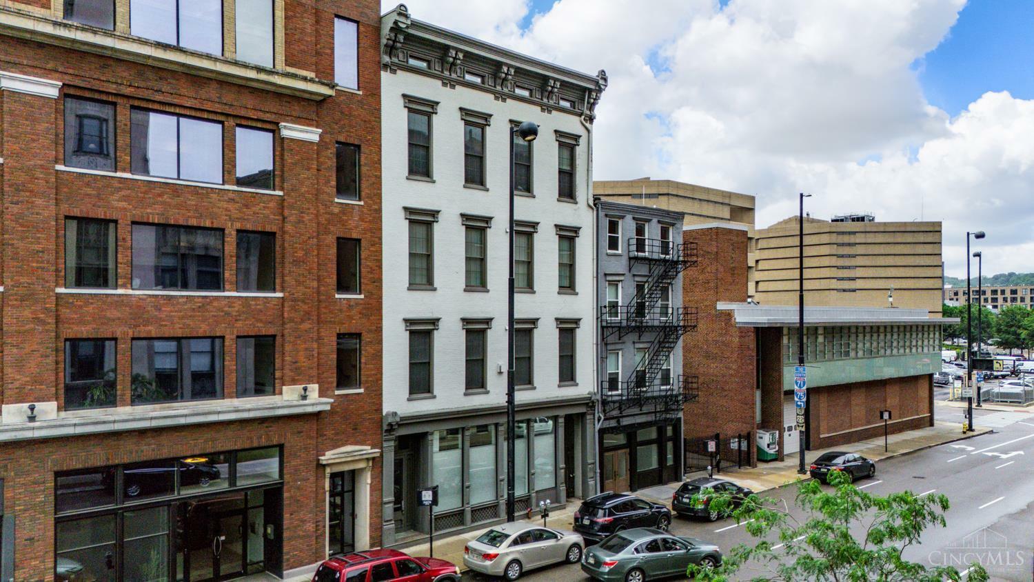 Property Photo: 813 Broadway Avenue OH 45202