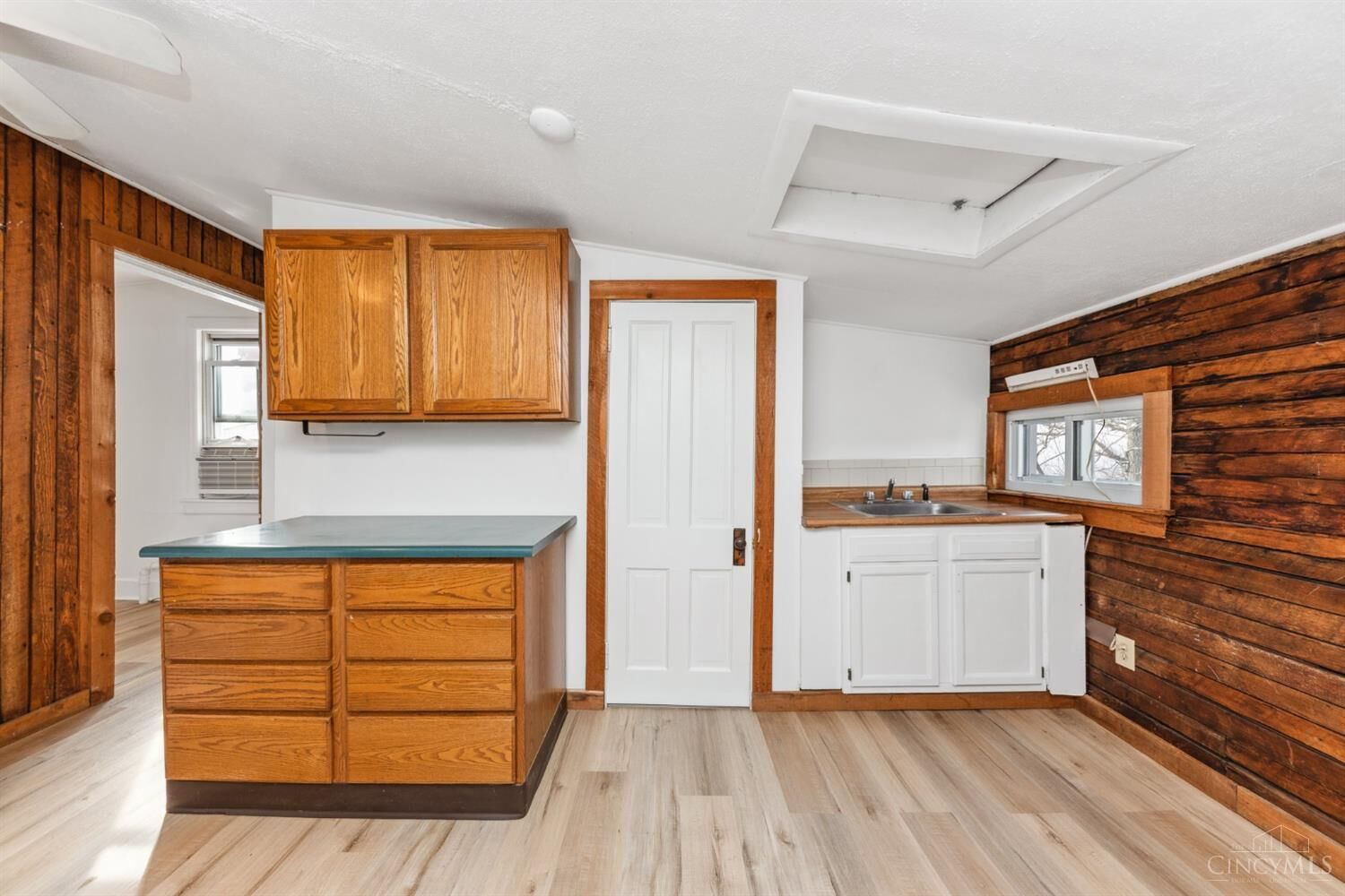 Property Photo:  2175 Sohn Street  OH 45219 