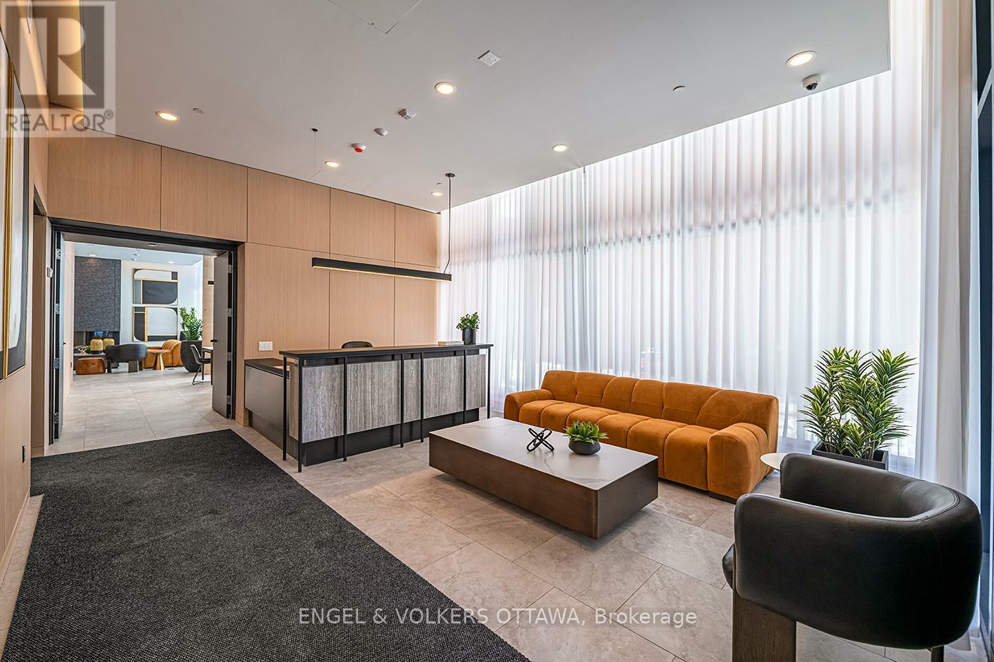 Property Photo:  10 James Street 807  ON K2P 1T2 