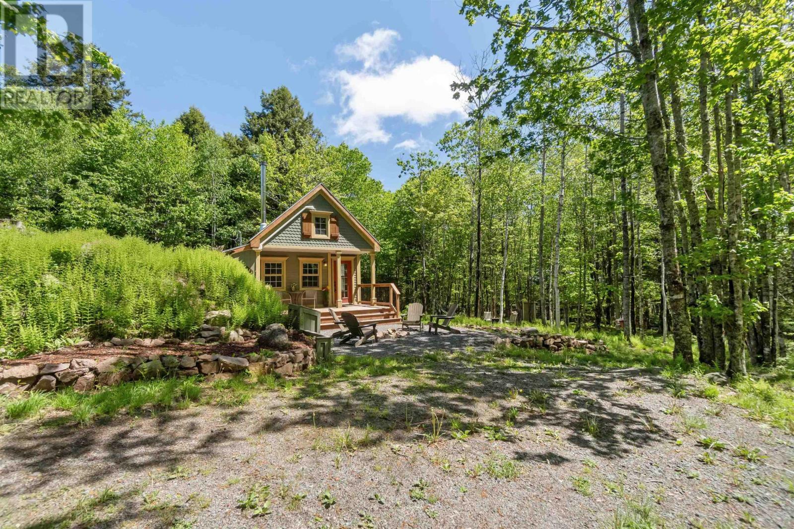 Photo de la propriété: 479 Armstrong Lake West Road NS B0N 2T0