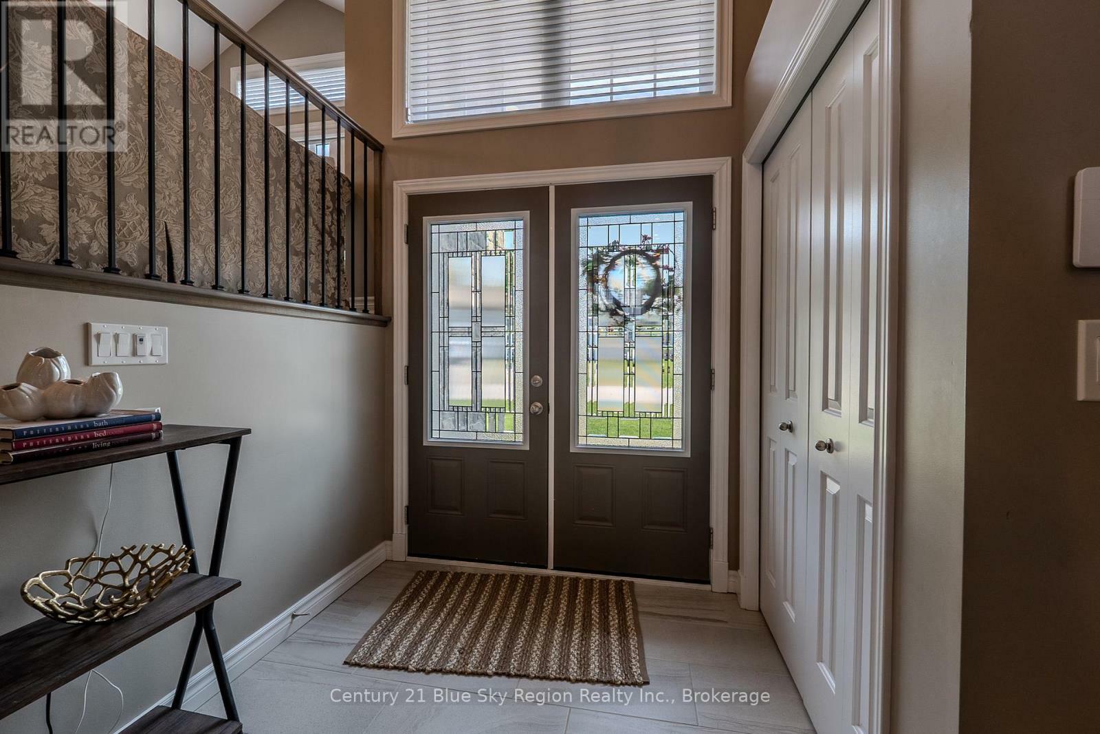 Property Photo: 22 Mapleridge Drive ON P1C 0B5
