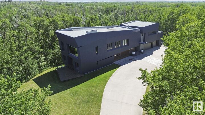 Property Photo:  52147 Rge Road 231 144  AB T8B 1A4 