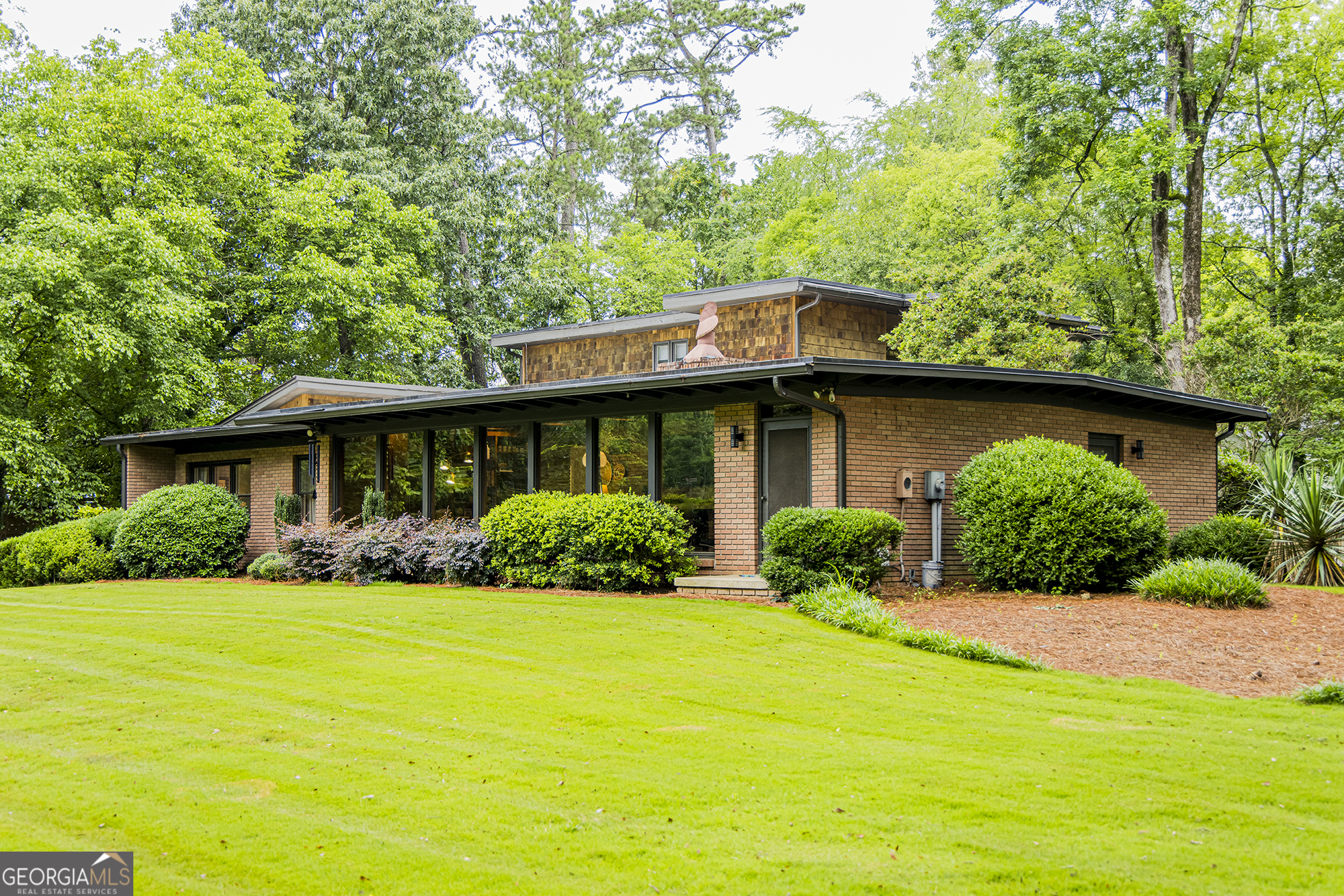 Property Photo: 13 Ridgewood Drive SW GA 30165