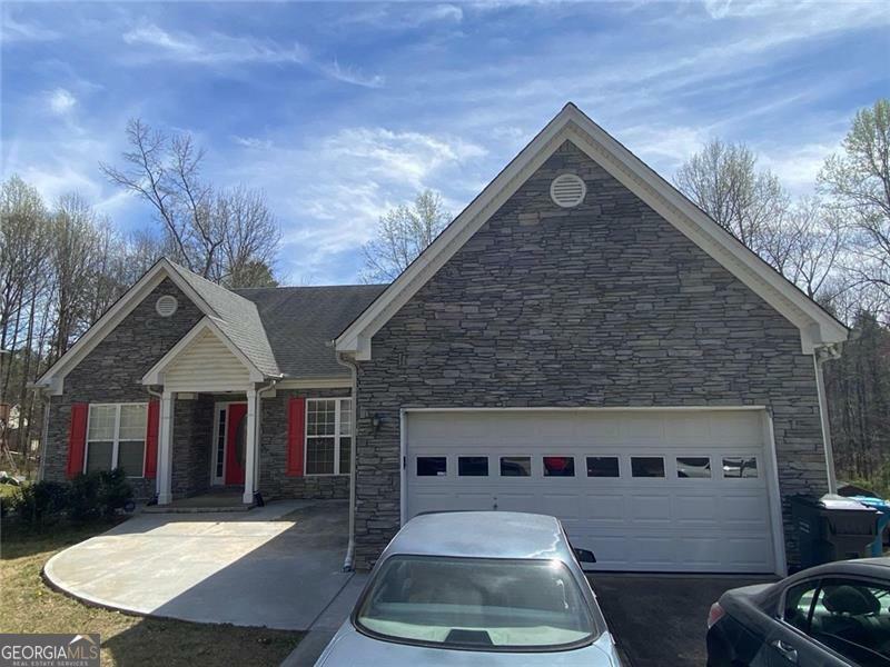 Property Photo: 2517 Oak Valley Lane GA 30019