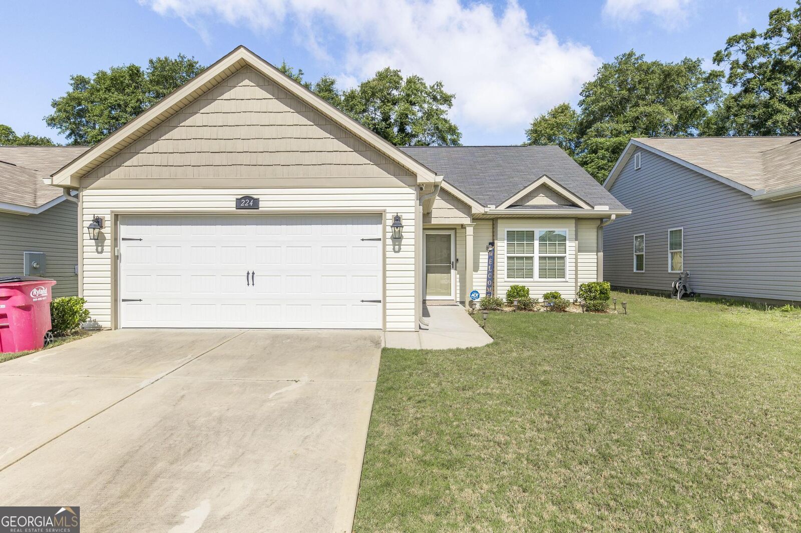 Property Photo:  224 Allentown Lane  GA 31216 