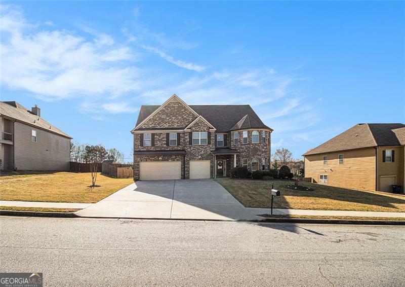 Property Photo: 3621 Guinevere Trace GA 30135
