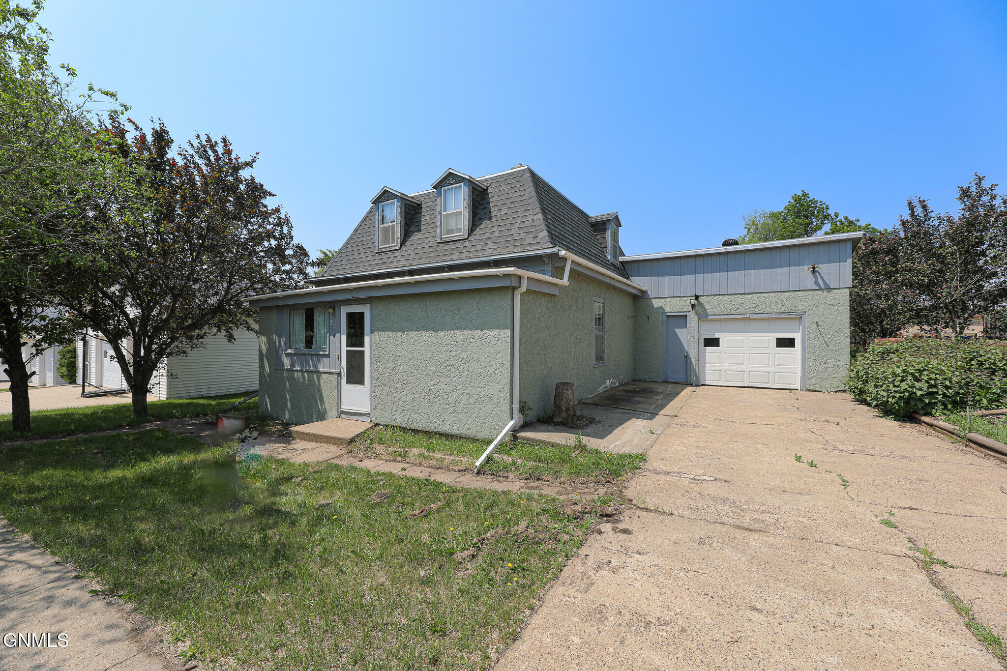 214 5th Street N  New Salem ND 58563 photo