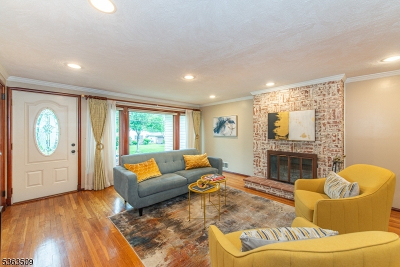 Property Photo: 297 Northview Ter NJ 07081