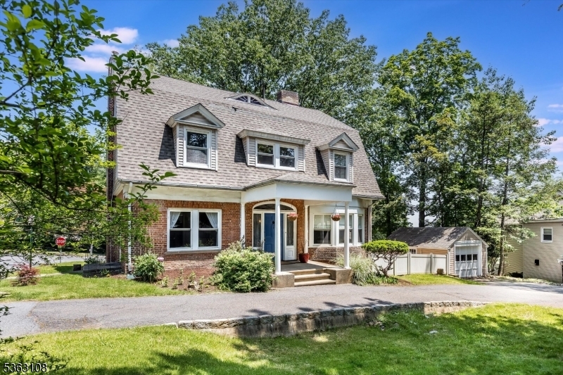 1 Walden Pl  Montclair Twp. NJ 07042 photo