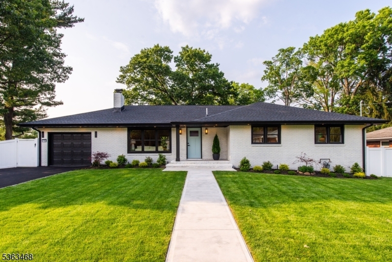 Property Photo: 12 Hillcrest Dr NJ 07424