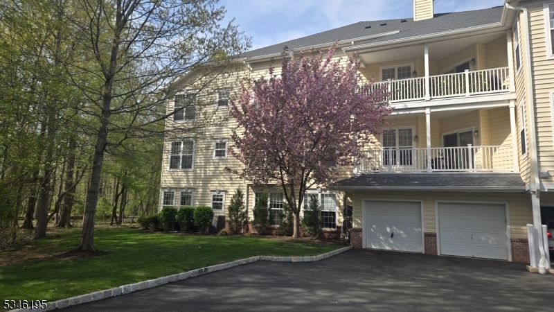 2101 Courtney Lane  Franklin Twp. NJ 08873 photo