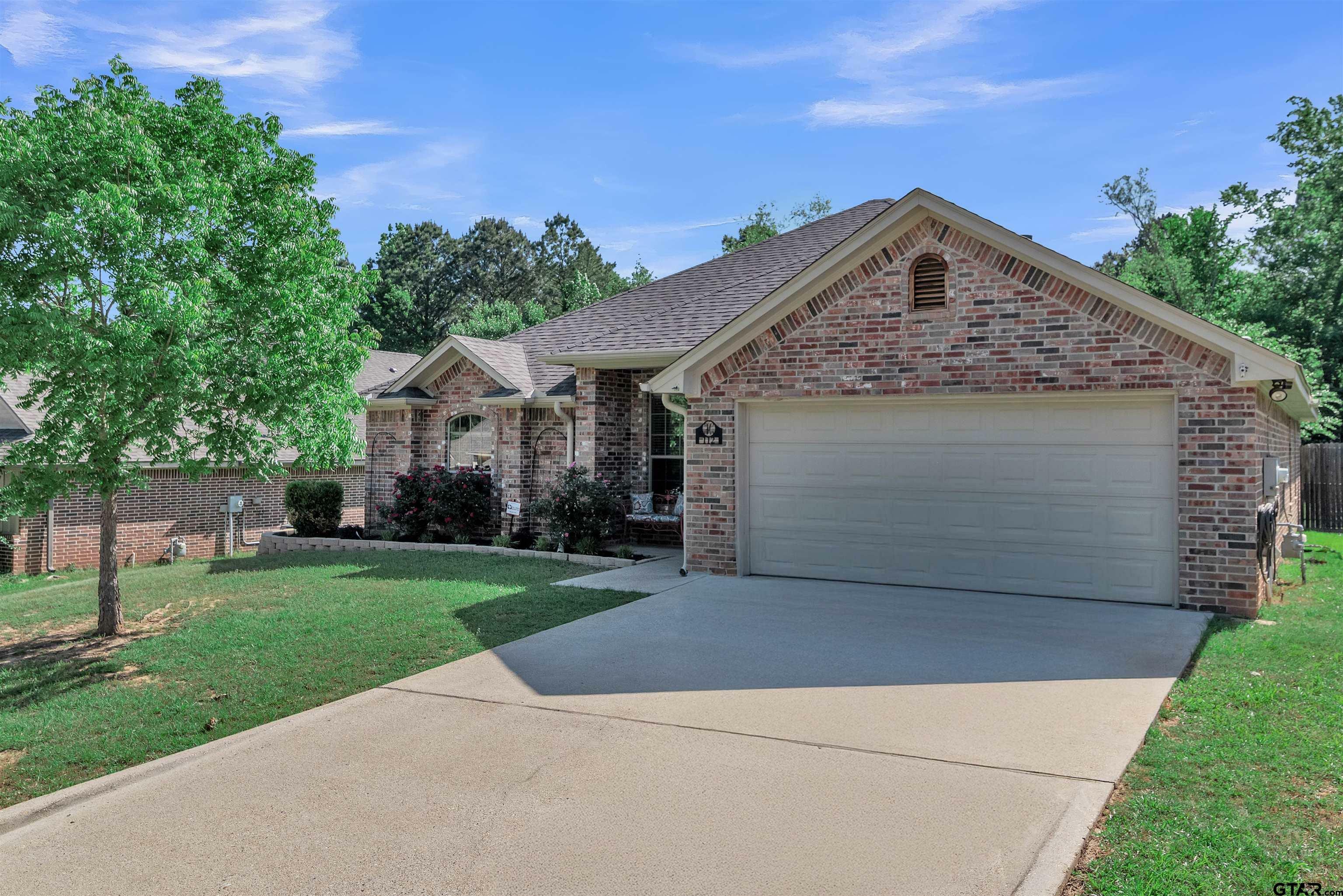 Property Photo:  112 Labrador Ln  TX 75650 