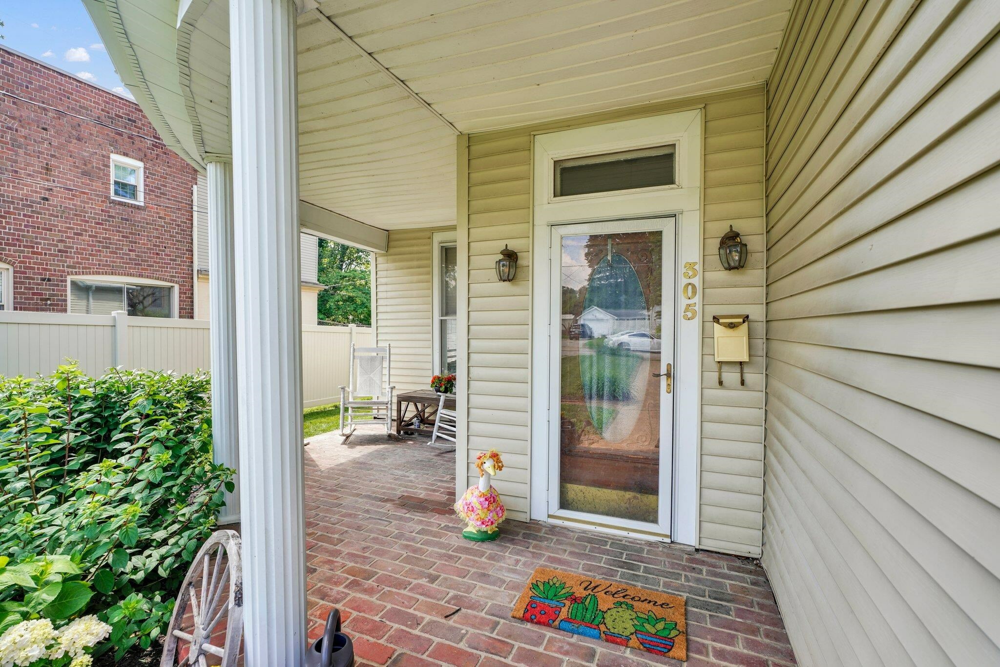 Property Photo: 305 S Elm Street KY 42420