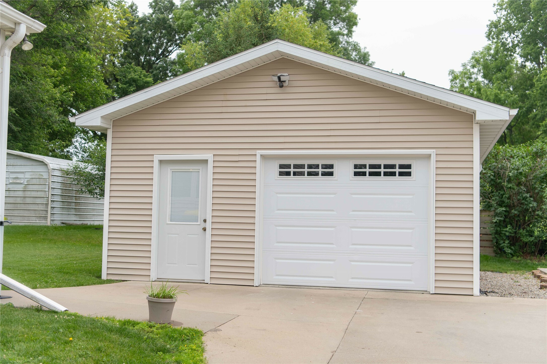 Property Photo:  509 Lincoln Street  IA 50219 