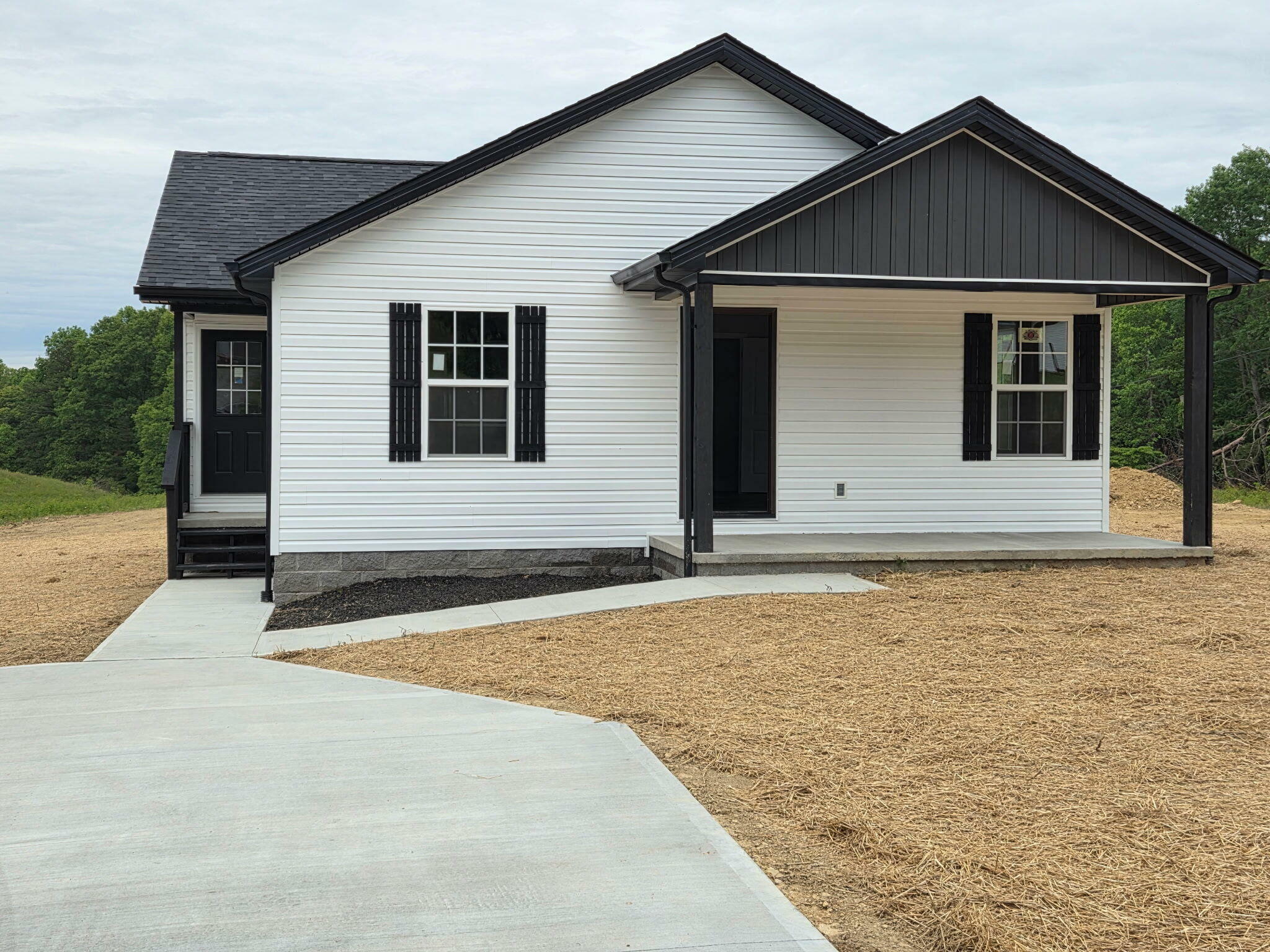 Property Photo: 1104 Dean Hundley Road KY 40729