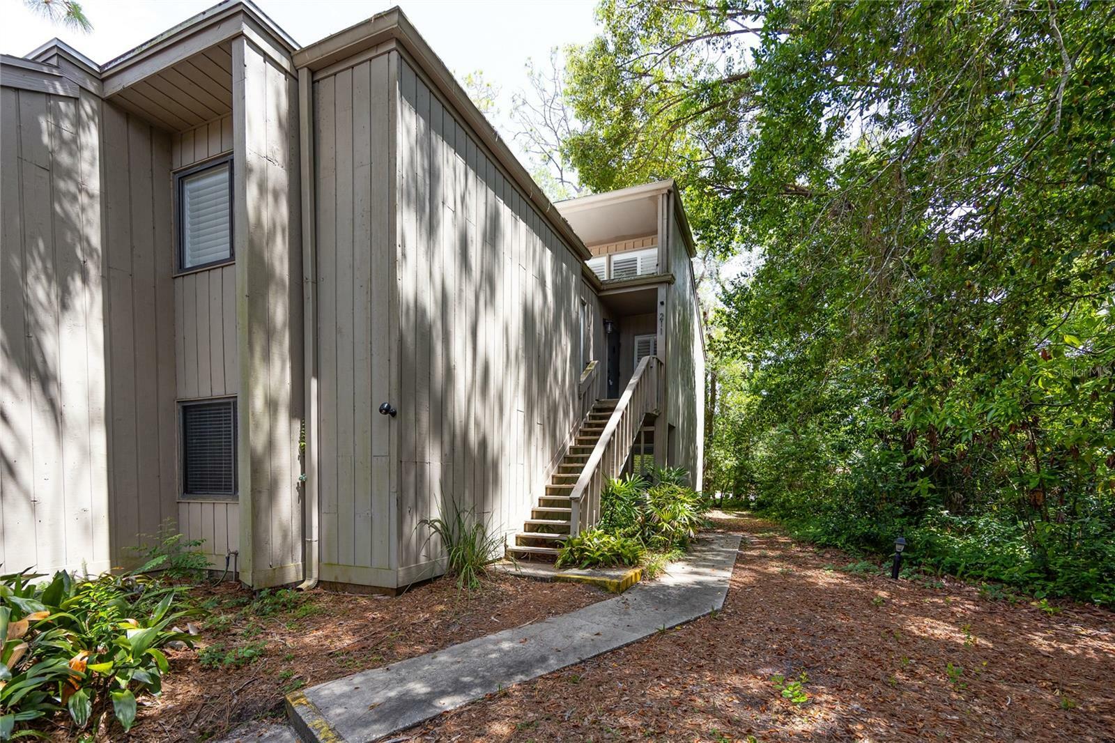 Property Photo:  211 Crown Oaks Way 205  FL 32779 