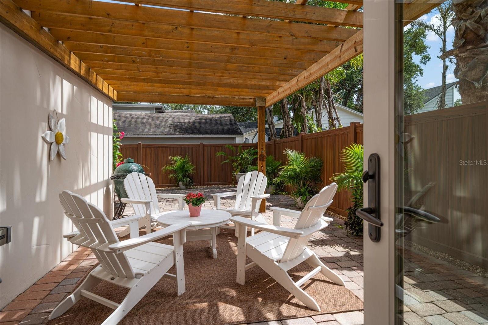 Property Photo:  2900 W Estrella Street  FL 33629 