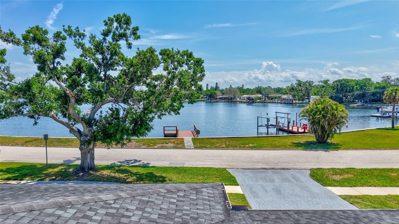 Property Photo: 4321 Sunrise Drive S FL 33705