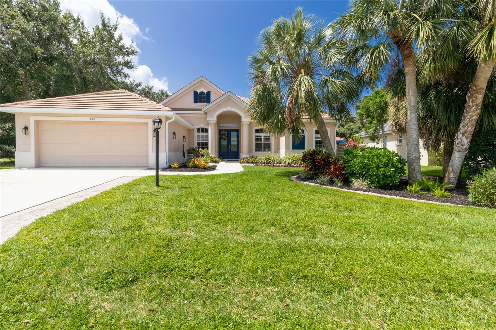 Property Photo: 866 Oak Briar Lane FL 34229