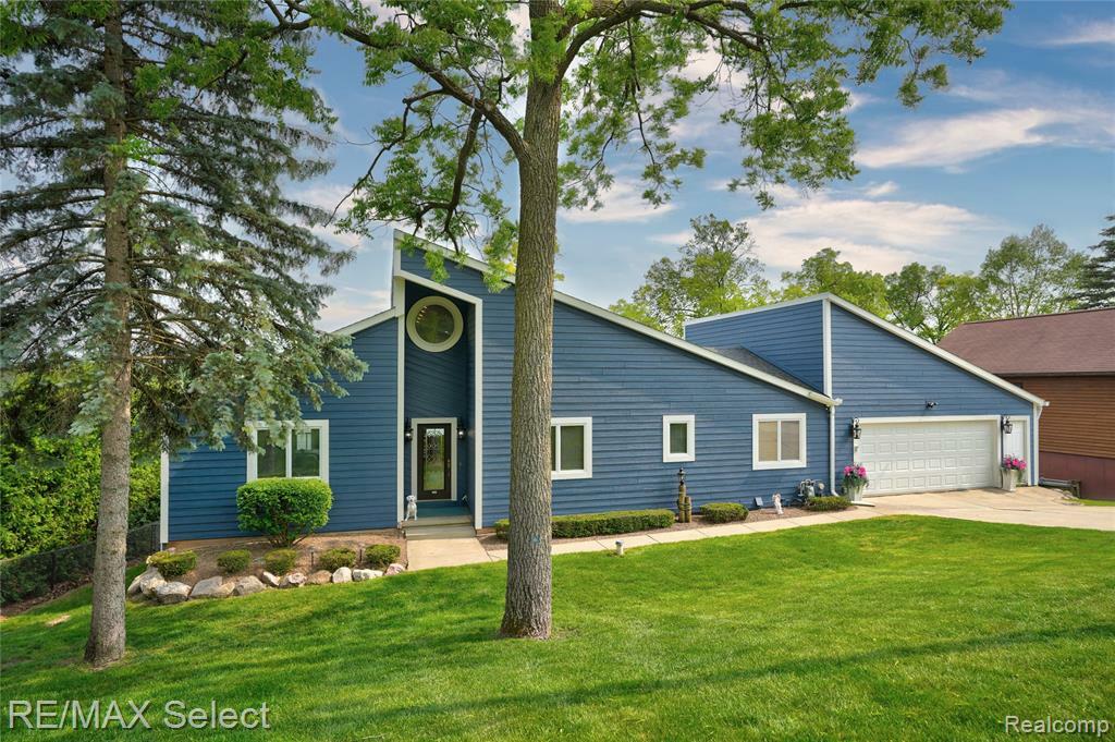 Property Photo: 7457 Haviland Beach Drive MI 48451 8777