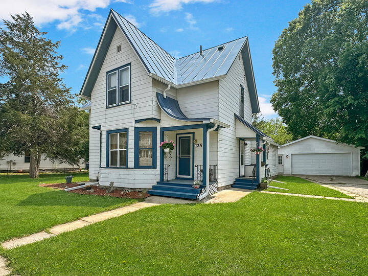 125 W Montgomery St  Sparta WI 54656 photo