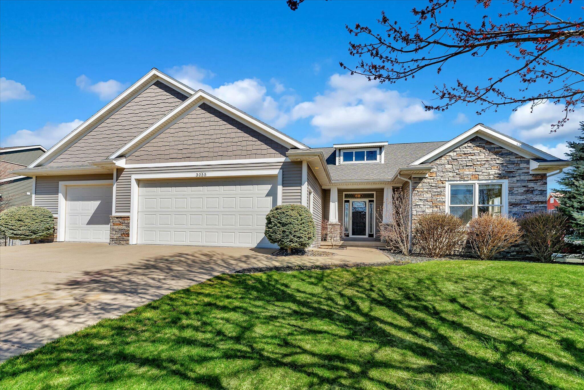Property Photo:  3055 Twin Lakes Drive  MI 49428 