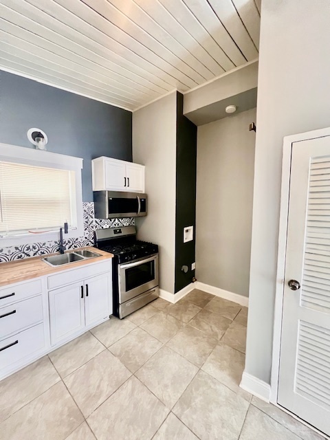 Property Photo: 15309 Parkside Drive IL 60428