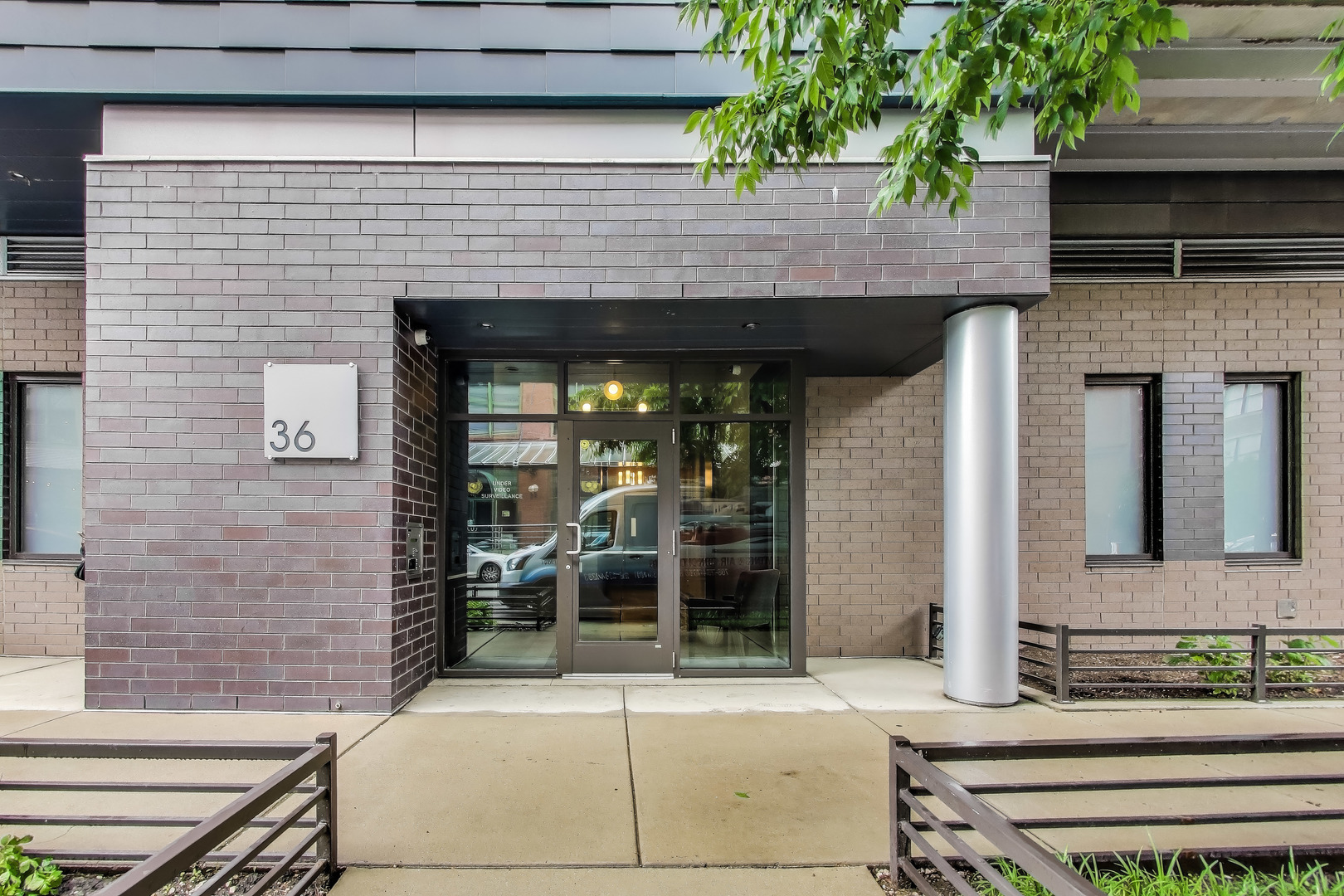 Property Photo: 36 N Carpenter Street 4S IL 60607