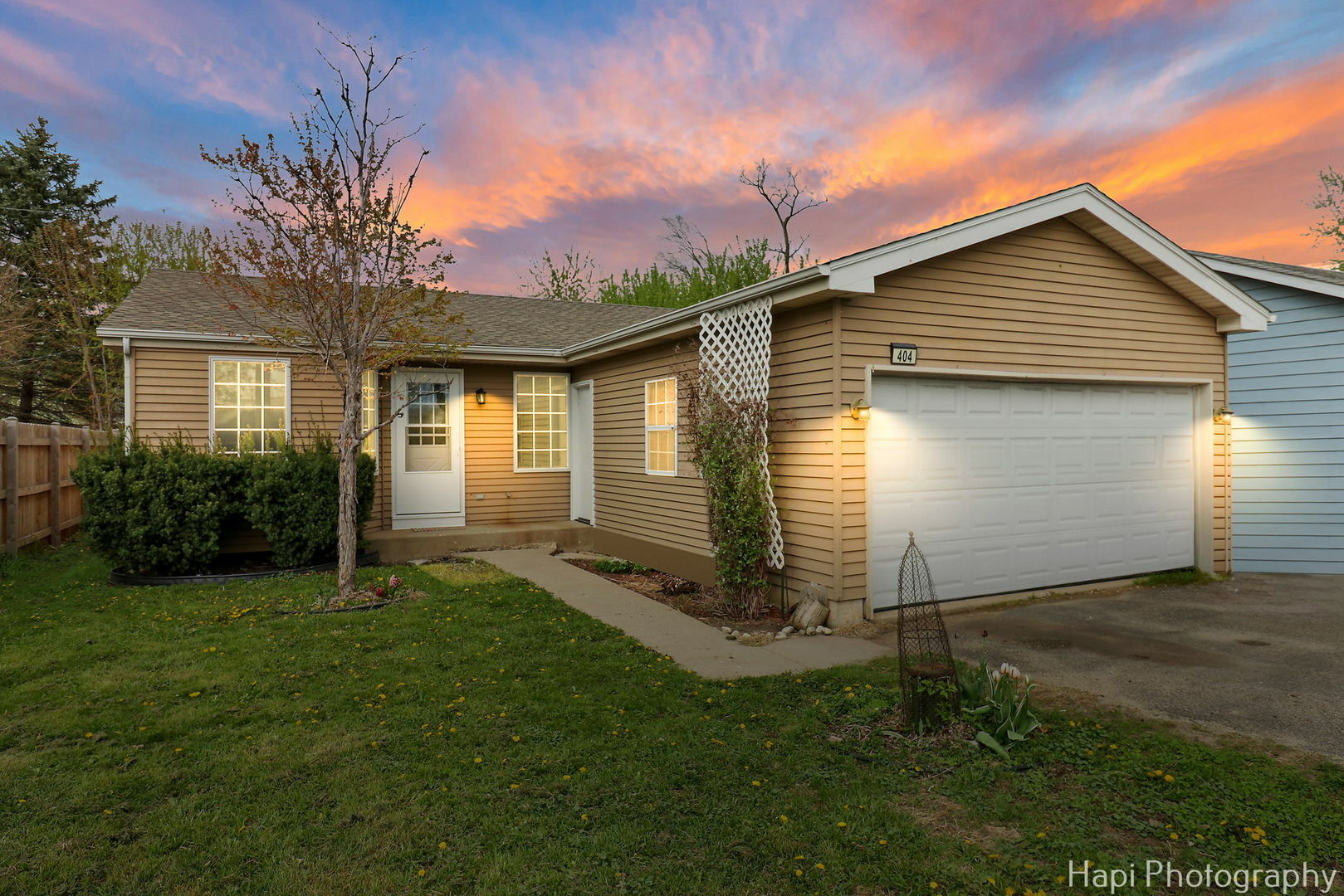 Property Photo: 404 Rand Road IL 60050