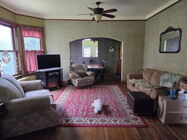 Property Photo: 5071 W Pensacola Avenue IL 60641