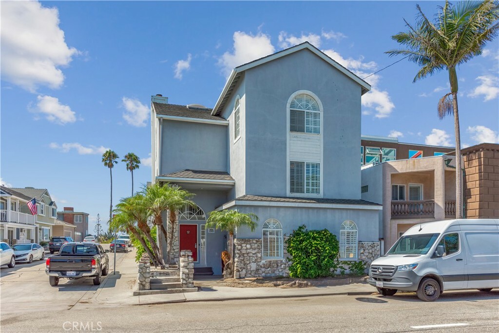 Property Photo:  6020 E Ocean Boulevard  CA 90803 