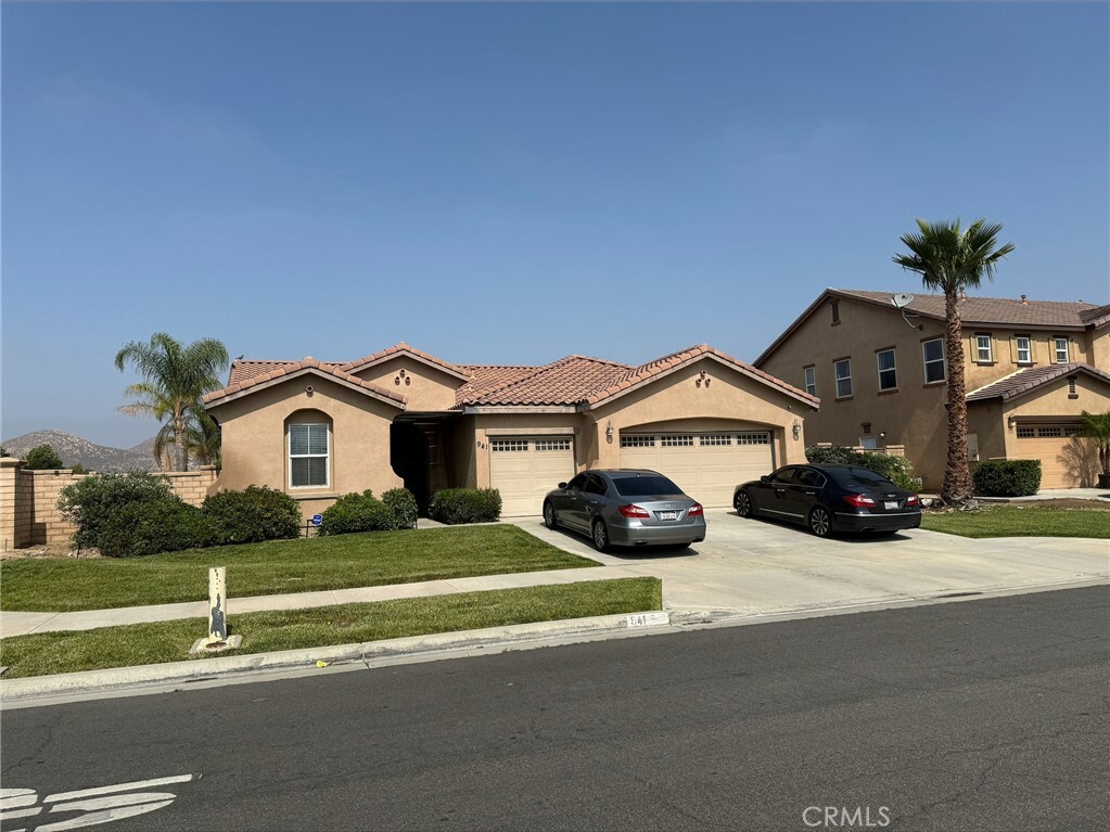 941 Dandelion Way  Hemet CA 92545 photo
