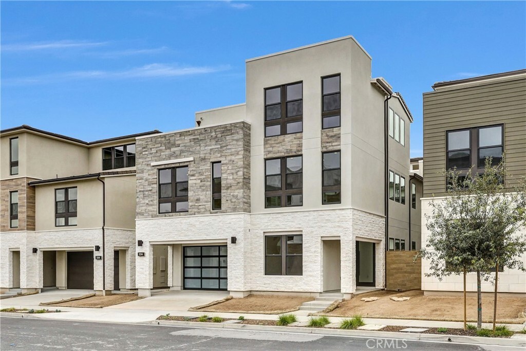 Property Photo: 224 Stage St CA 92618