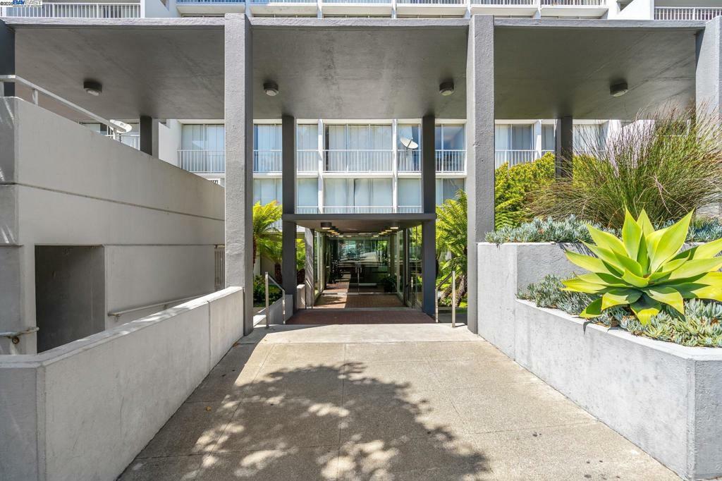 Property Photo: 66 Cleary Ct 603 CA 94109