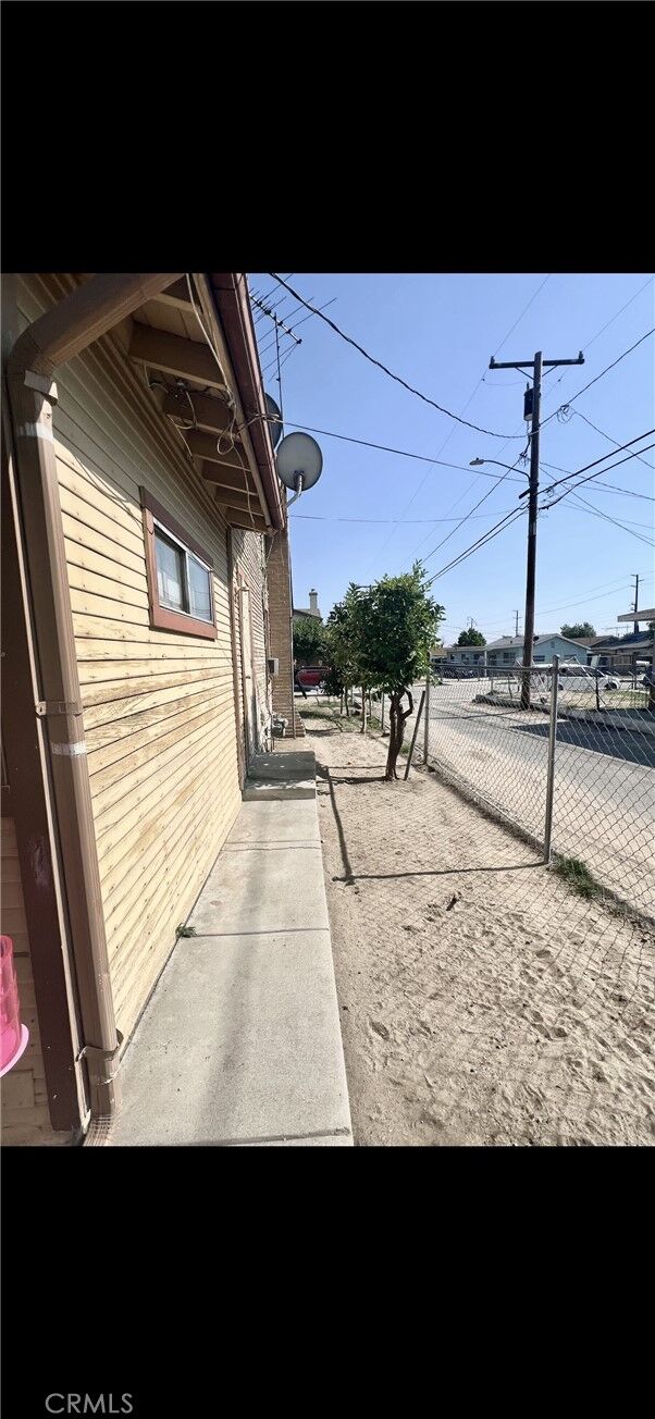Property Photo:  813 E D Street  CA 92324 