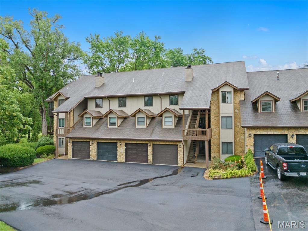 Property Photo: 521 S 74th Street IL 62223