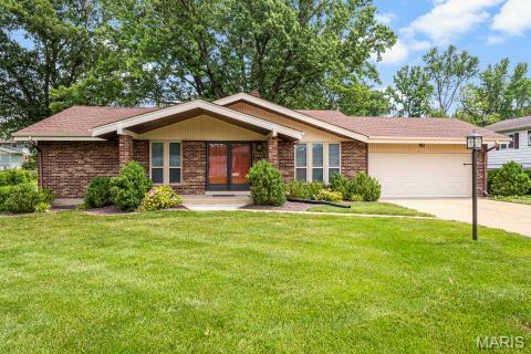 Property Photo: 5100 Heathfield Drive MO 63128