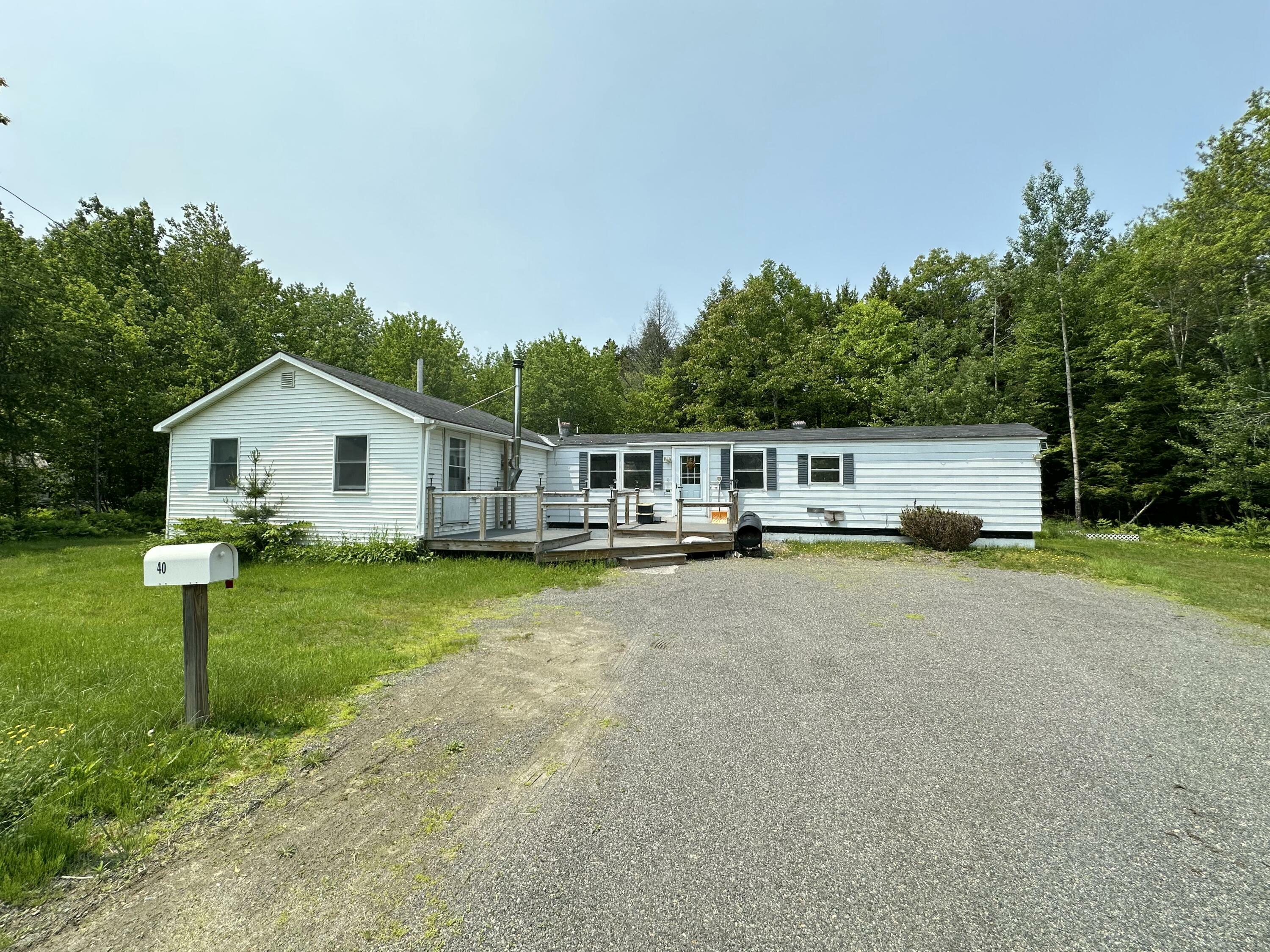 Property Photo:  40 Pleasant Street  ME 04463 