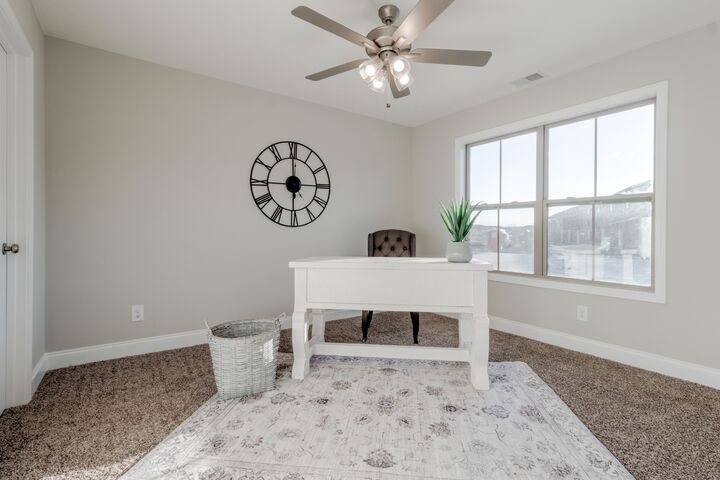 Property Photo: 1000 Henry Place Blvd 805 TN 37042