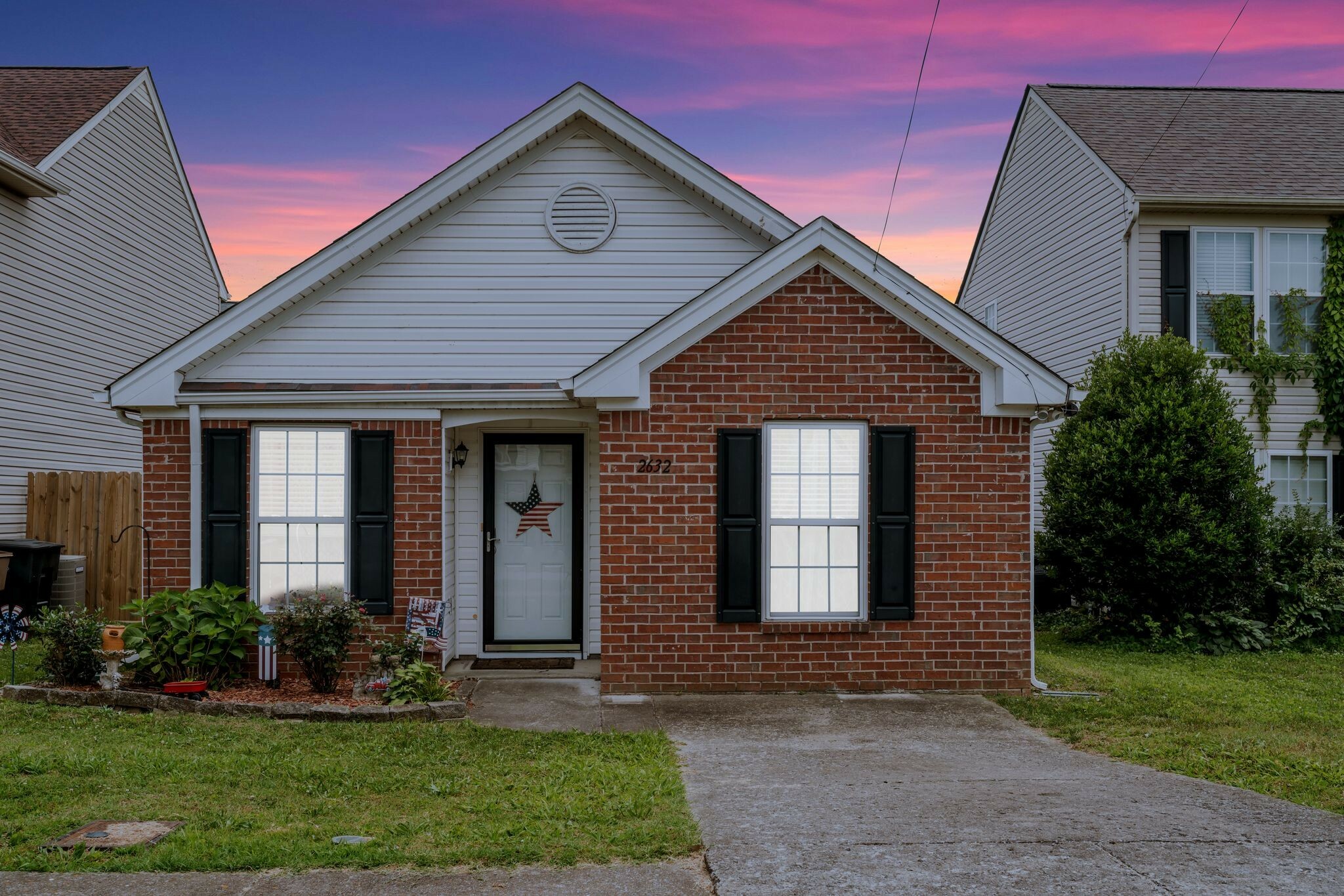 Property Photo: 2632 River Meade Way TN 37214