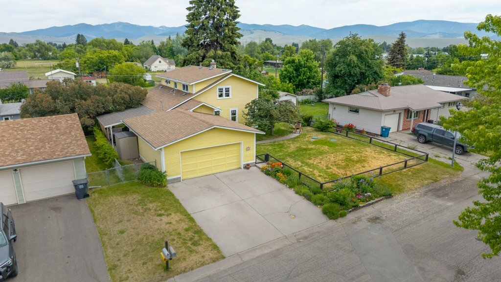 Property Photo: 2606 View Drive MT 59804