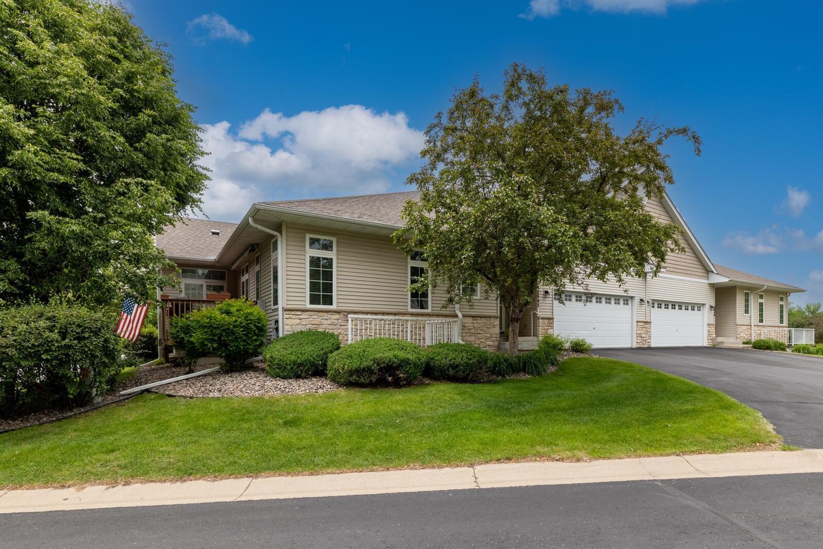 Property Photo: 2642 Boulder Way MN 55337
